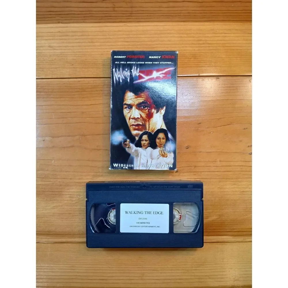 Walking‎ the Edge (VHS,1985) Robert Forster, Nancy Kwan - Widescreen 🔫🔫
